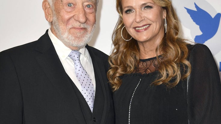 Dieter Hallervorden mit Ehefrau Christiane Zander bei der Cinema For Peace Gala 2024 im WECC - Westhafen Event & Convent