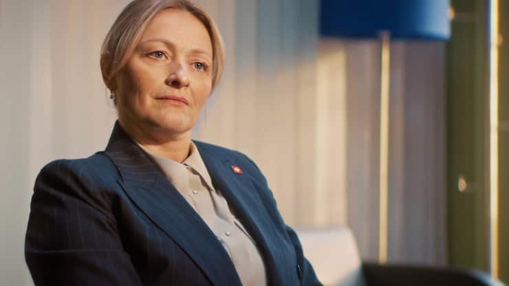 PIX\_Bildarchiv\Serien\Unsere_kleine_Botschaft\Staffel_1\2_Auswahl\02_Szenenbilder\Auswahl_def