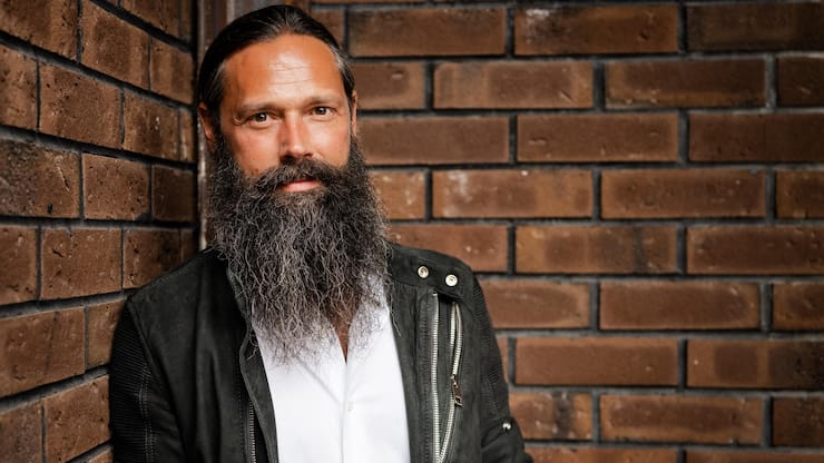 DrEidgenoss-7_Credit Jen Ries.jpg