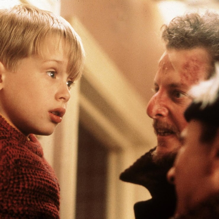 KPA42226.jpg KEVIN - ALLEIN ZU HAUS / Home Alone USA 1990 / Chris Columbus Kevin (MACAULAY CULKIN), jüngster Sproß der F