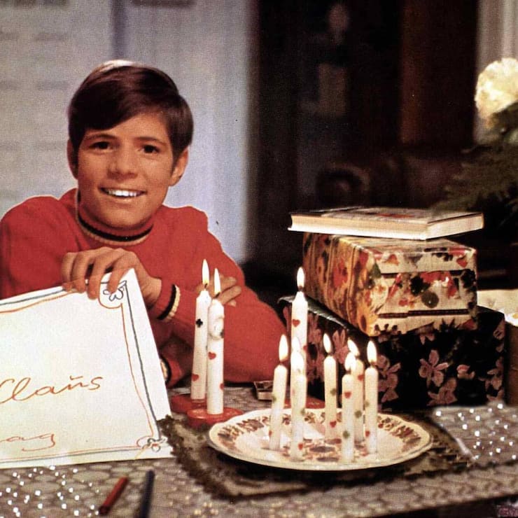 Heintje Der kleine Heintje (Heintje) setzt alles daran seinem Vater zu helfen, der fälschlicherweise der Unterschlagung