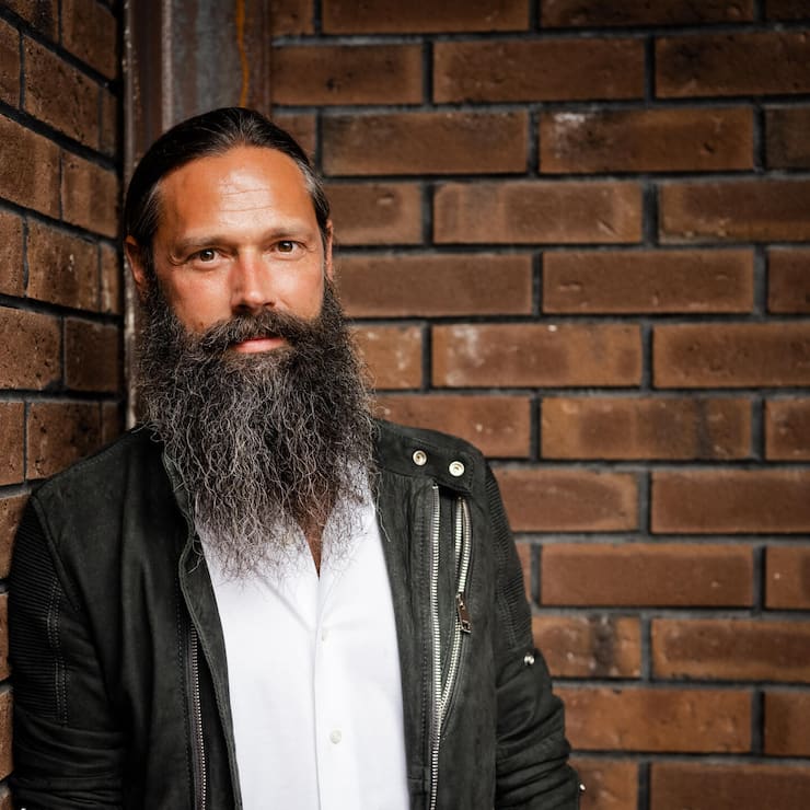 DrEidgenoss-7_Credit Jen Ries.jpg