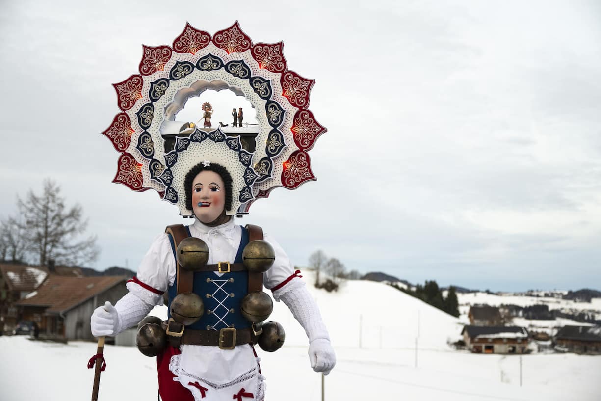 ALTER SILVESTER, BRAUCHTUM, OSTSCHWEIZ, SILVESTER, SILVESTERCHLAUS, SILVESTERCHLAUSEN, SILVESTERCHLAEUSE, WINTER, FEIERTAGE, SILVESTER, NEUJAHR, SYLVESTER, CHLAEUSE, SILVESTERKLAUSEN, CHLAUS, SYLVESTERCHLAUS, SILVESTERBRAUCH, BRAUCHTUM, TRADITION, UMZUG,