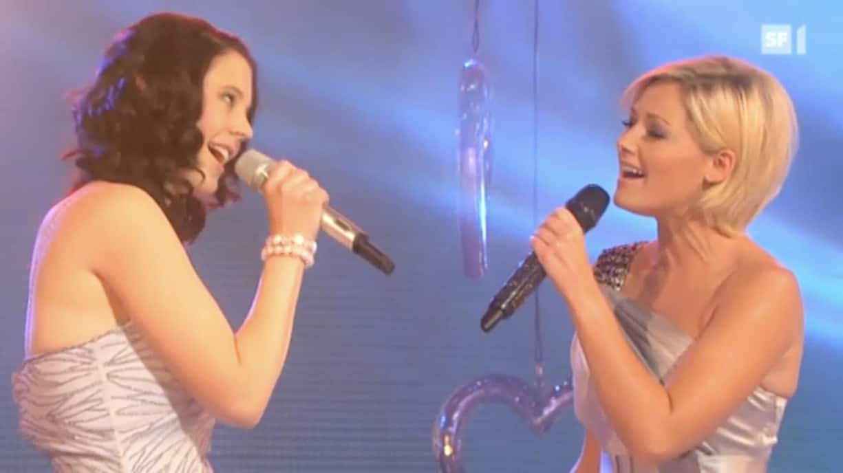 Helene Fischer macht ihrem Mega-Fan Anita mit dem gemeinsamen Auftritt 2012 ein riesiges Geschenk.