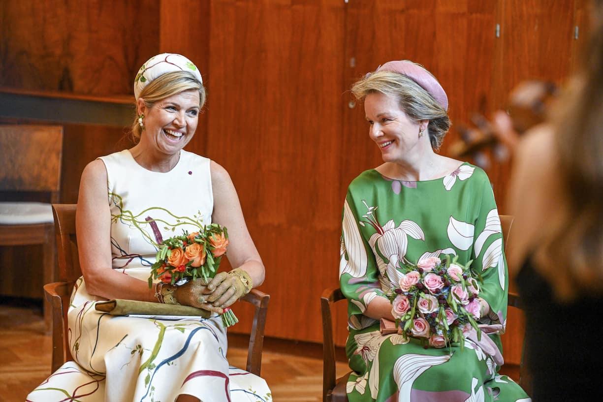 Ihre Freundschaft wird über ­Generationen weiter­getragen: die ­Königinnen ­Máxima (l.) und ­Mathilde geben ihre Bindung an ihre Töchter weiter.