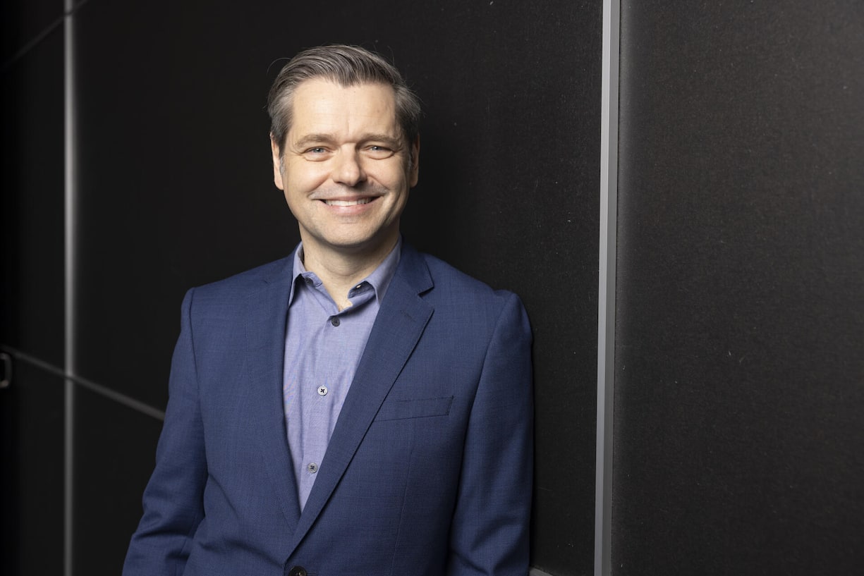 Macht beim Talk und den News eine gute Figur: Urs Gredig.