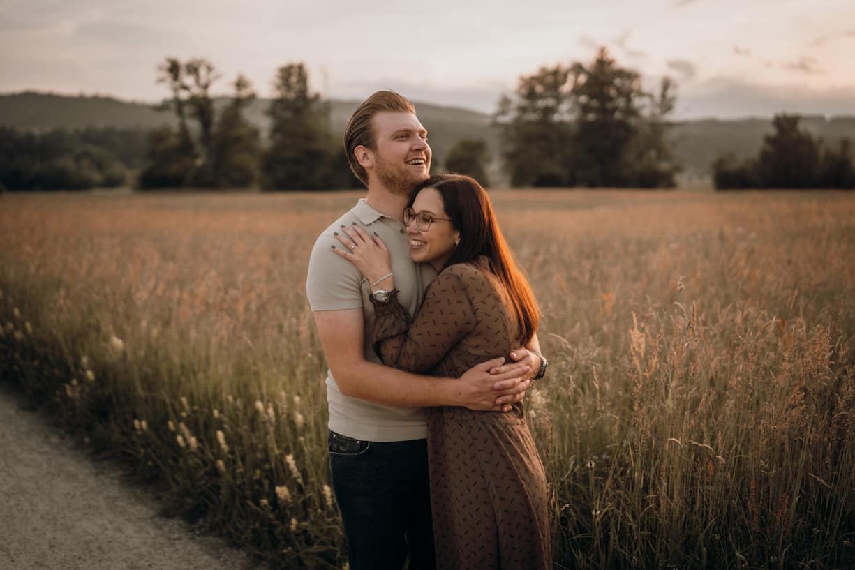 Ehefrau Lara unterstützt Niels Hintermann immer.